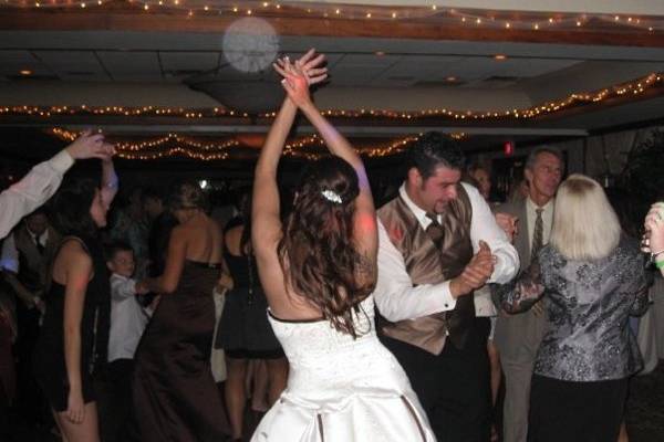 This Bride is a Professional Dancer