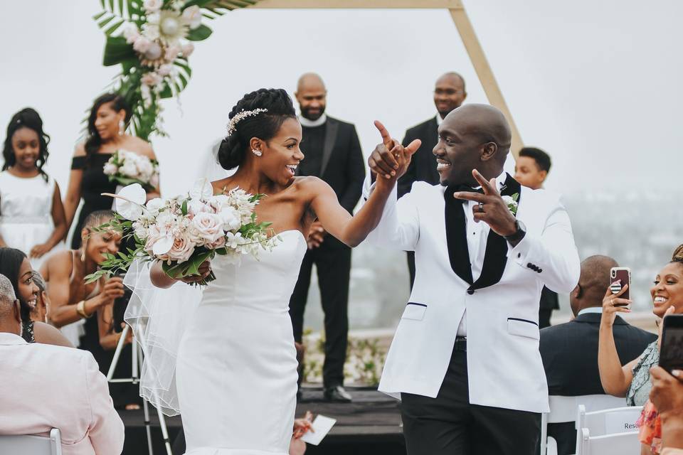 Ceremony hexagon arch