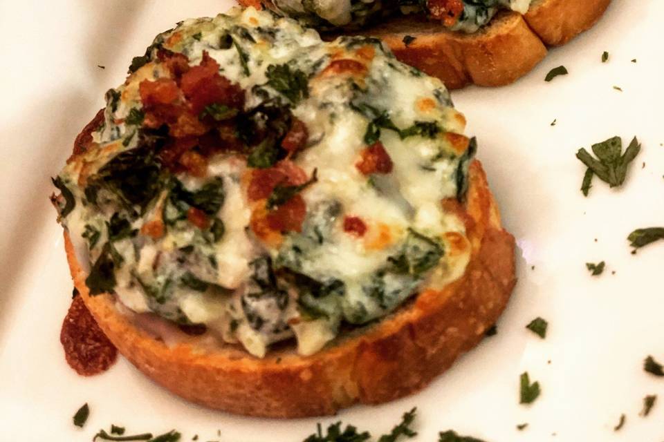 3-Cheese Spinach Dip on Crosti