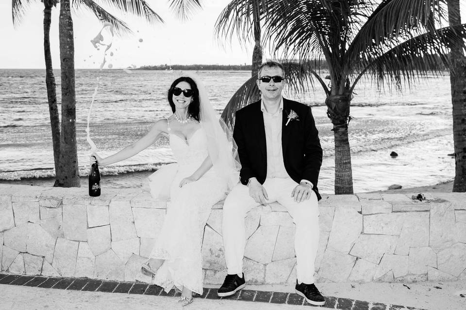 Editorial black and White
