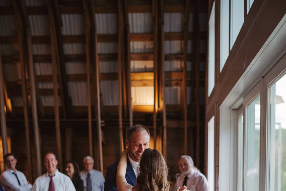 Mr & Mrs Sovyrda First dance