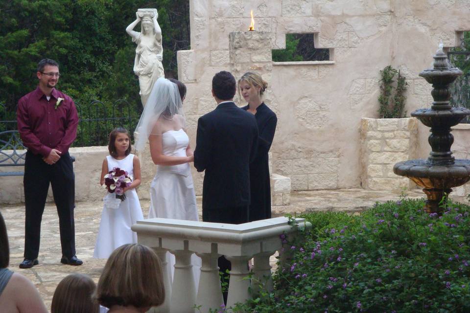 Kim Session officiating an outdoor wedding