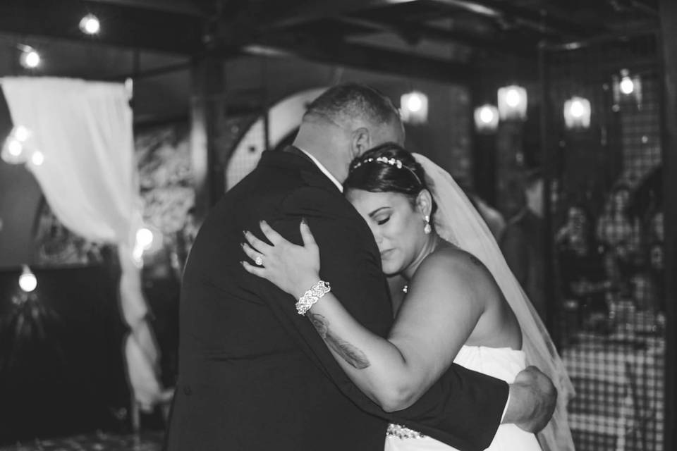 Father daughter wedding dance