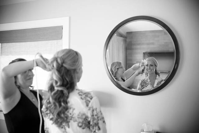 Hair Lounge and Spa at Cedros