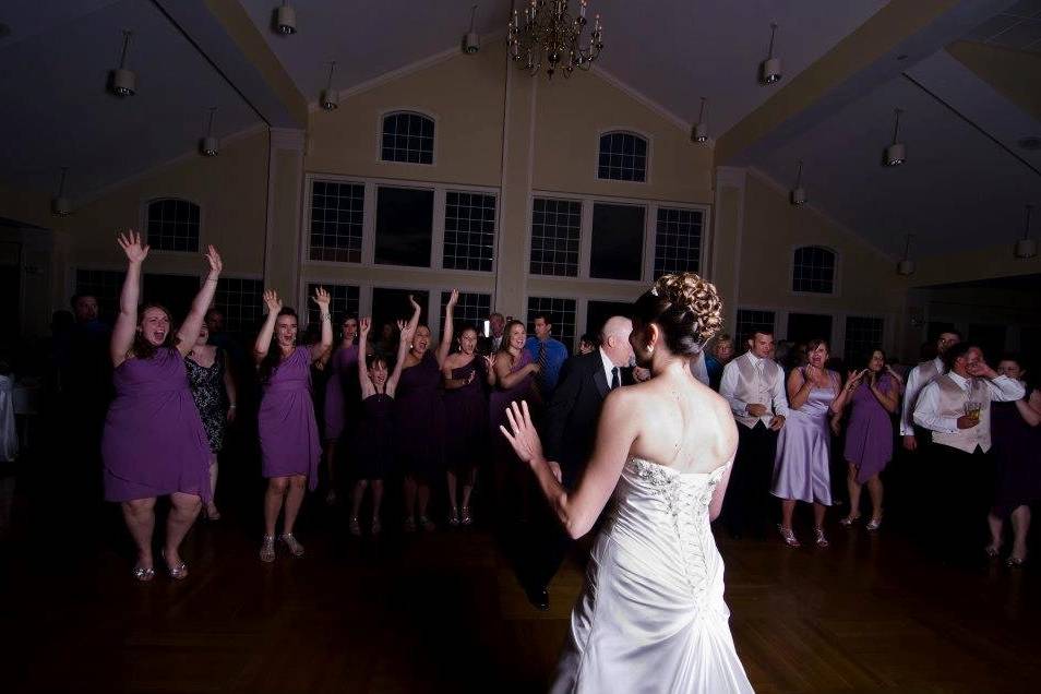 Bouquet toss