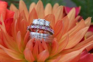 Captured Kiss Photography