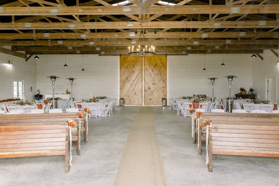 Spacious barn