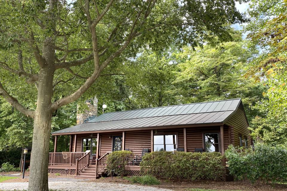 Cabin at Lovingston Winery