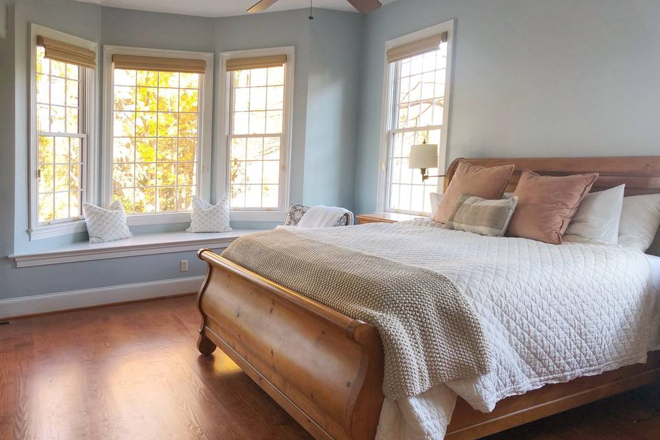 Master suite in Farmhouse