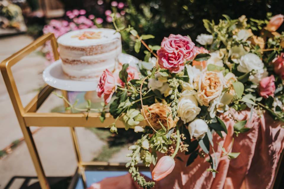 Sweet Tables & Cake Carts