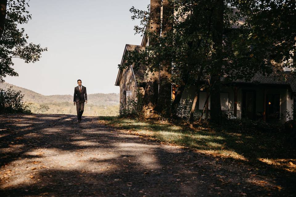 Walk to the aisle