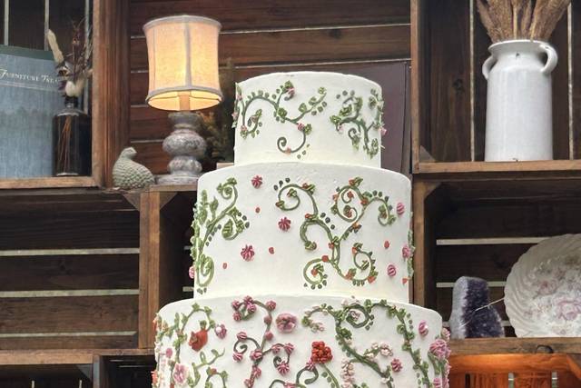 Sweetcakes by Bernadette Martin Wedding Cake Beaumont CA