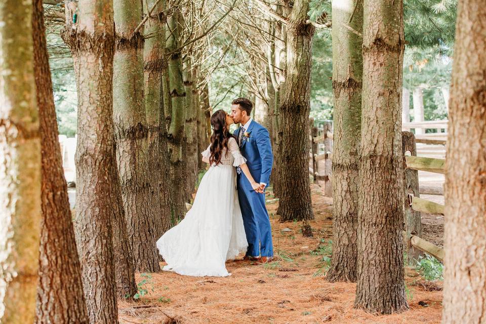 Cassidy Hill Farm wedding
