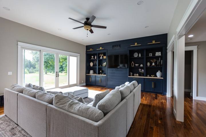 Lakeside Manor Living Room