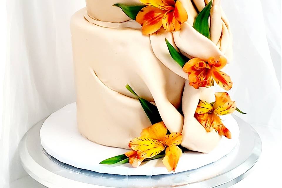 Semi-naked wedding cake