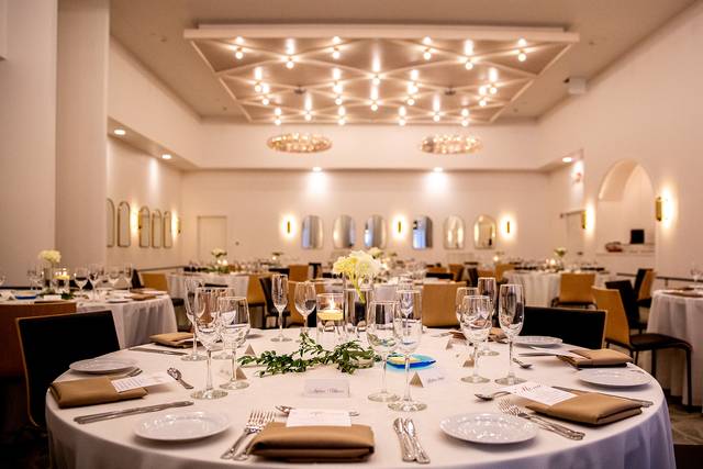 Hu. Ballroom