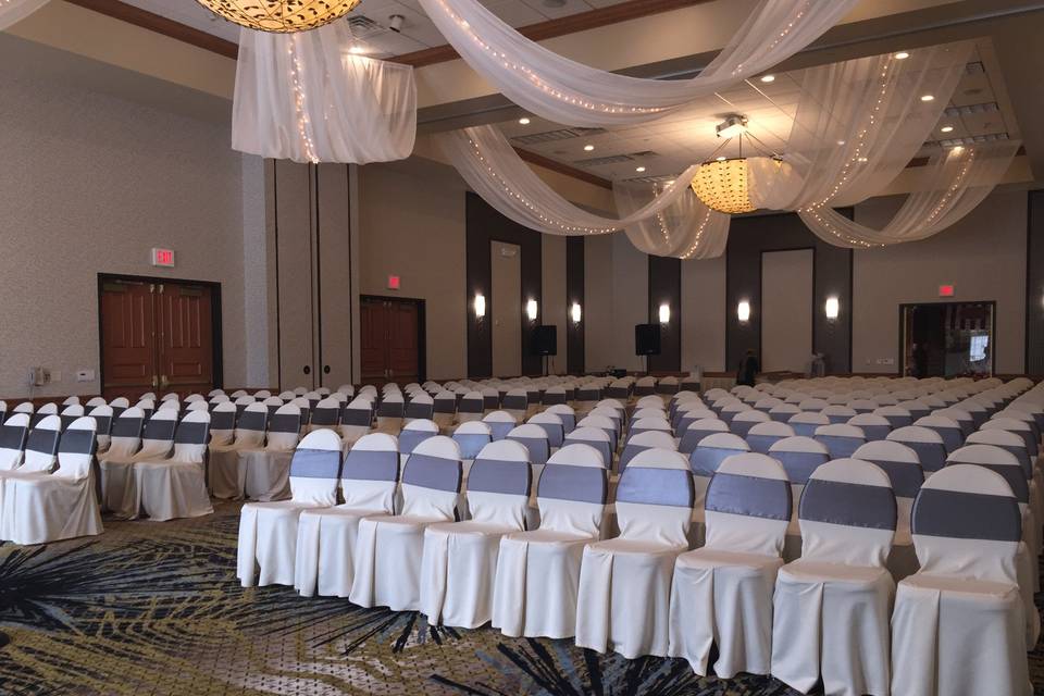 Indoor Ballroom ceremony