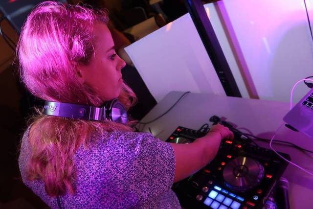 Cool DJ