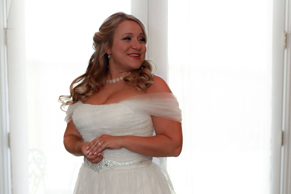 Beautiful Bride, Christina