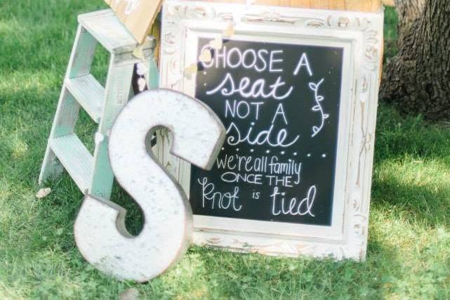 The wedding favors