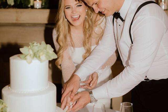 Cutting the cake