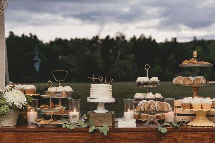 Dessert display