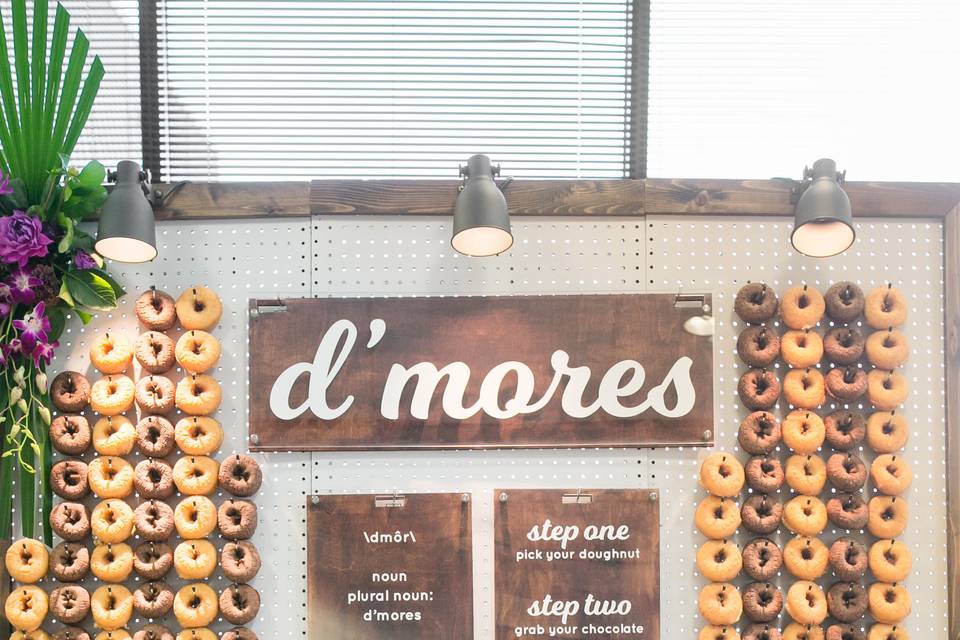 D'Mores Bar