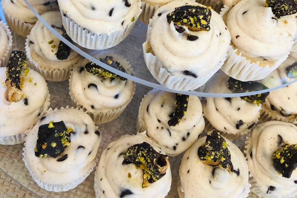 Cannoli Cupcakes