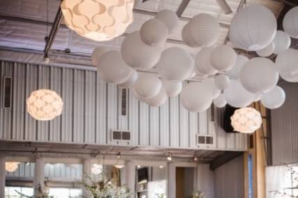 Elegant all white wedding