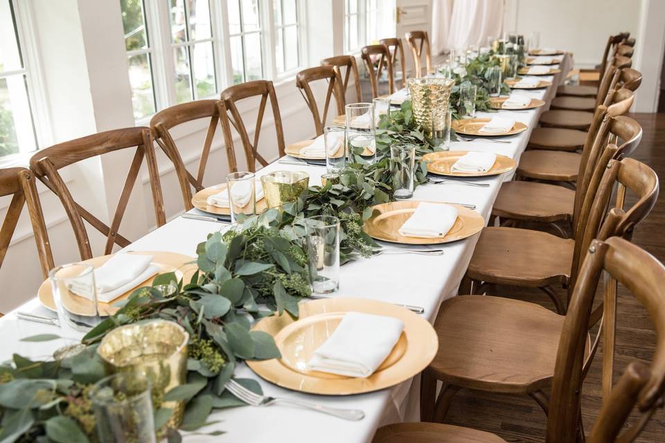 Head table greenery garland