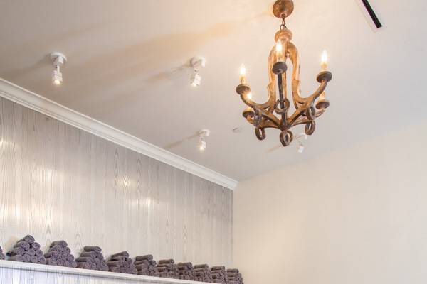 Brush & Blush Blow Dry Bar