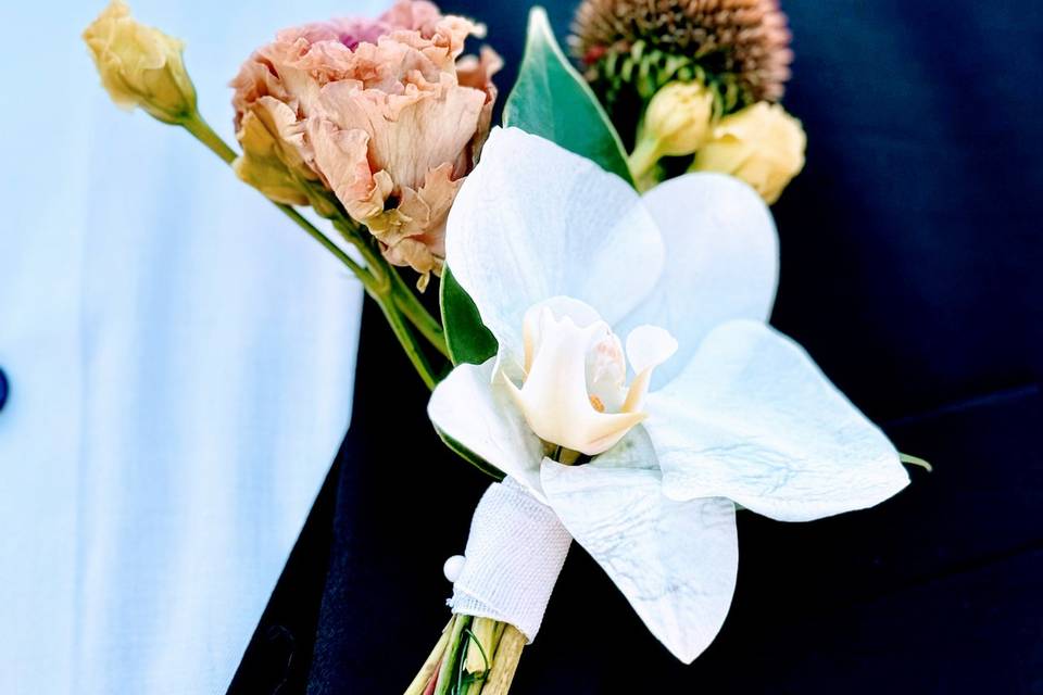 Groom Boutonniere