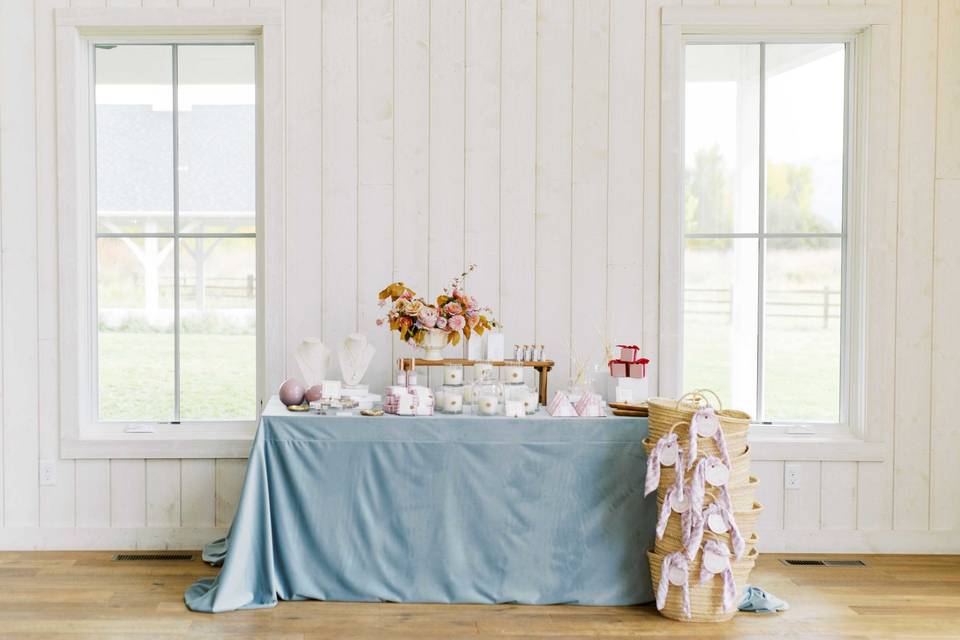 Bridesmaid table