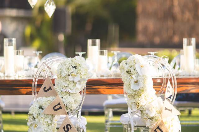 Sweetheart chairs