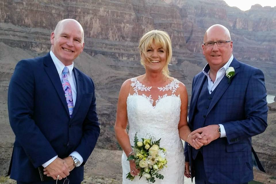 Johnn Jones Las Vegas Wedding Minister