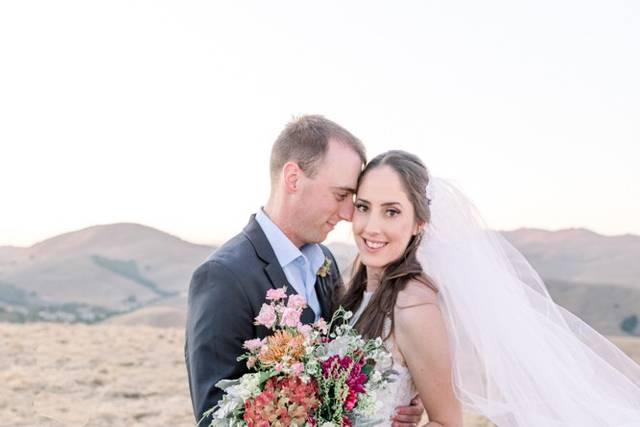 Newlyweds - Ashlyn Murphy Photo