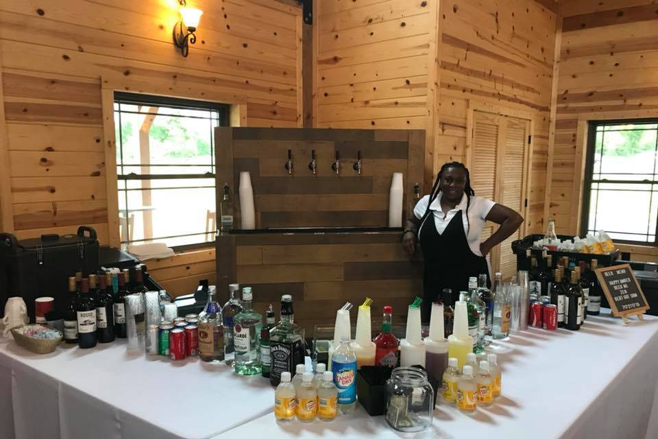 Full Liquor Bar Service