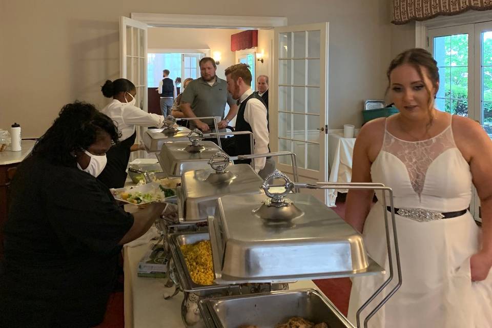 Cafeteria-Style Buffet Service