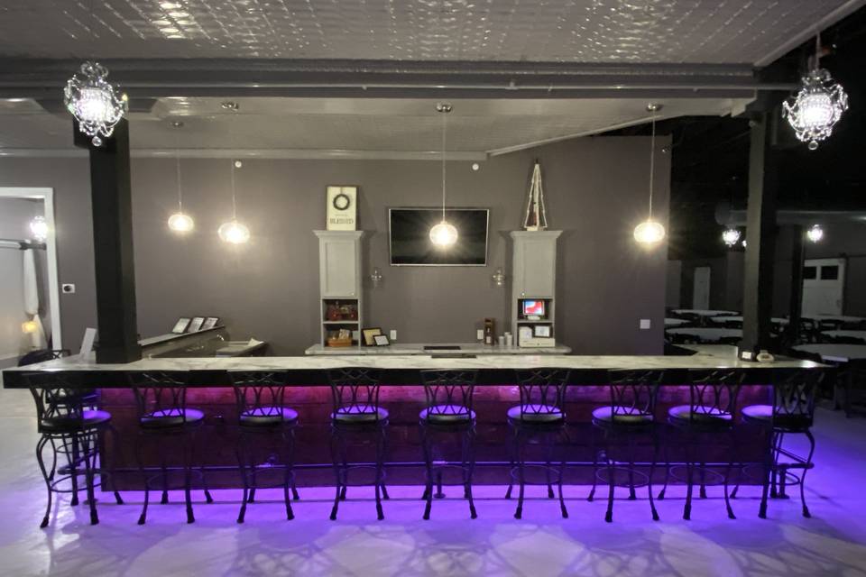 Bar with changing colors