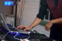 Dj booth