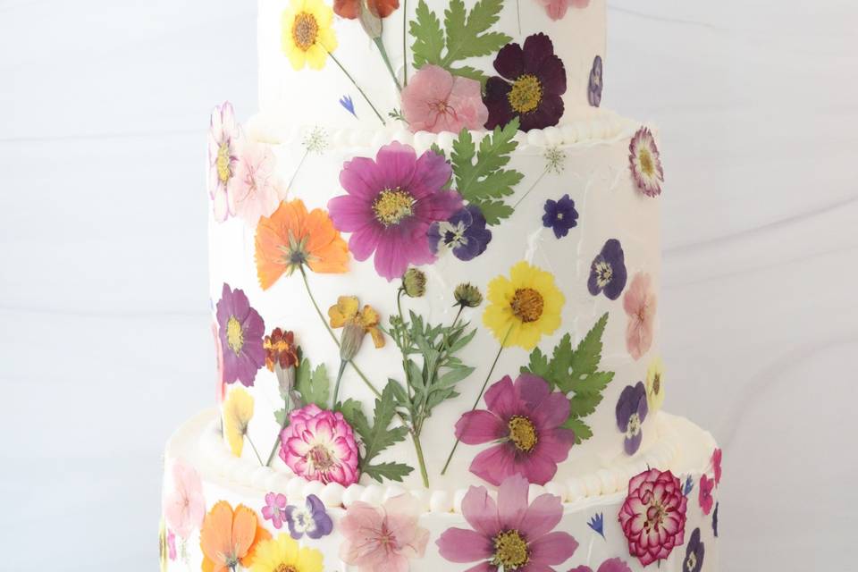 Edible pressed flowers