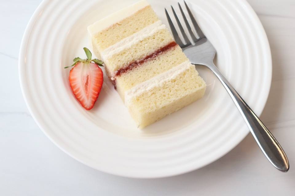 Strawberry vanilla cake slice