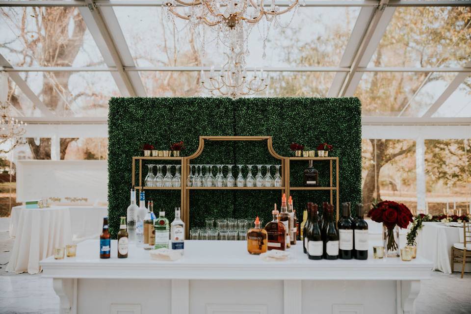 Boxwood Bar