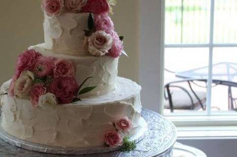 Multiple layered wedding cake