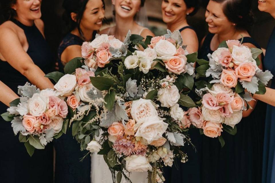 Elegant bridal party