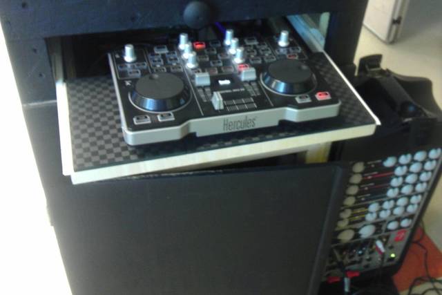 Sound Ninja DJ & Multimedia Services