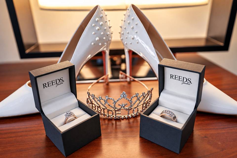 Bridal shoes and details