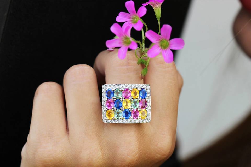 Sapphire cluster with flowers