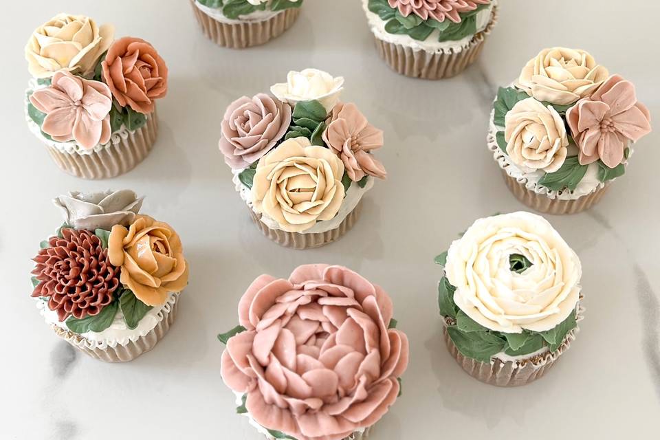 Buttercream Floral Cupcakes