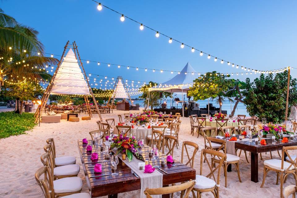 Seven Mile Beach Reception